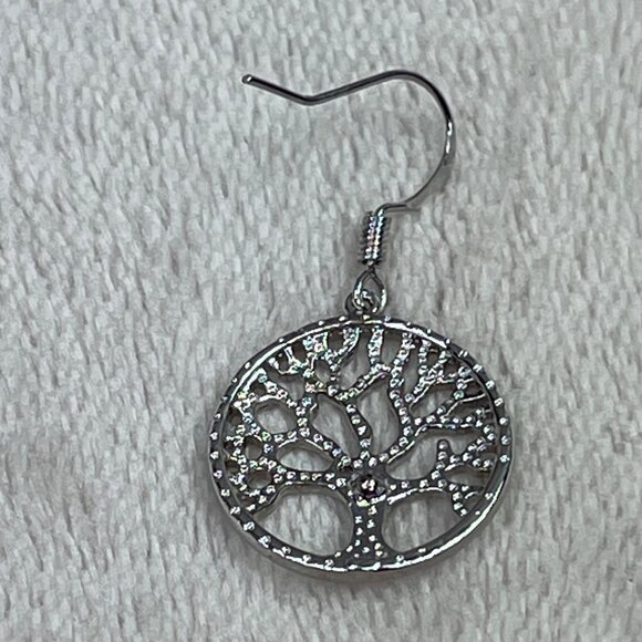 Tree of Life Dangle Earrings Silver Tone Rhinestone Accent Circle Shiny NWOT - Picture 7 of 7